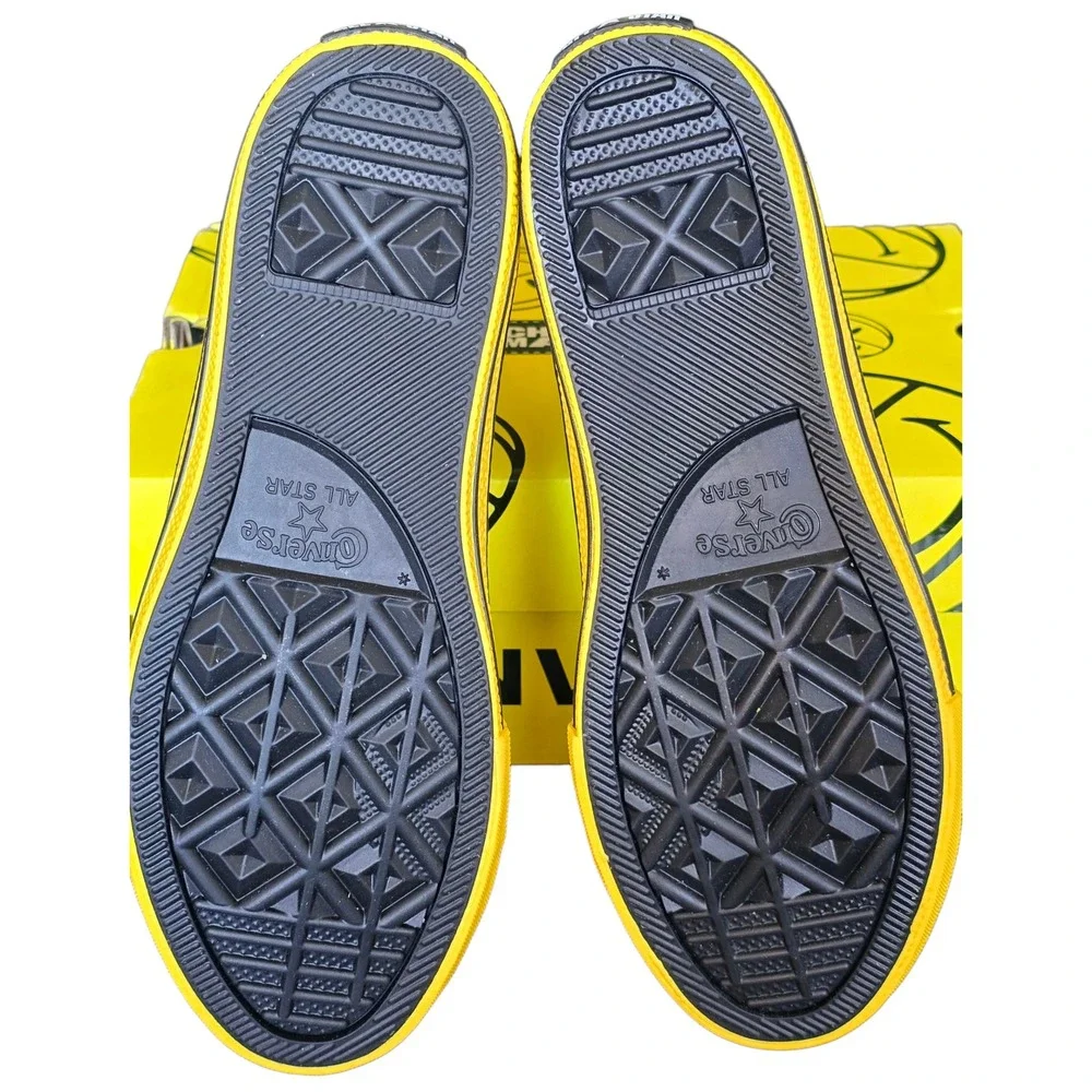 Converse Chuck Taylor China Town All Star Smiley Face Yellow‎ High Tops 3Y